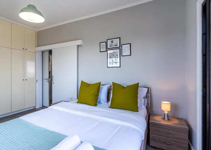 Appartamento Peale's 2-br & Balcony In Mackenzie *