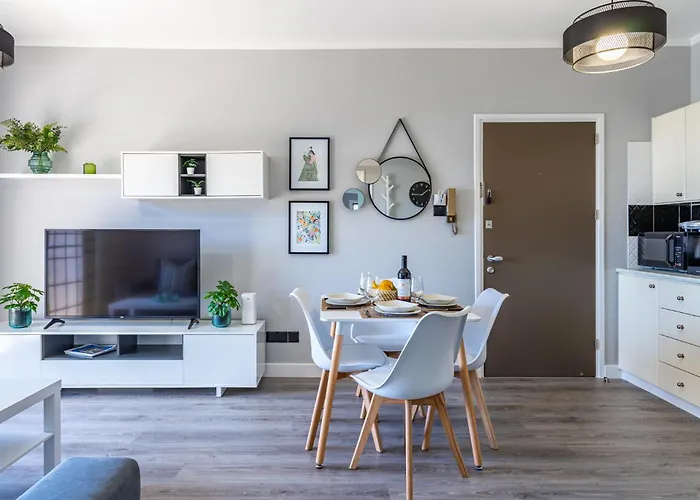 Appartement Peale's 2-br & Balcony In Mackenzie *